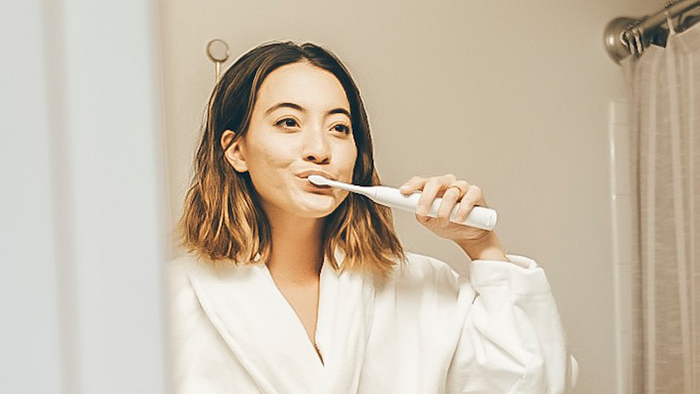 Dişler Nasıl Fır&ccedil;alanmalı